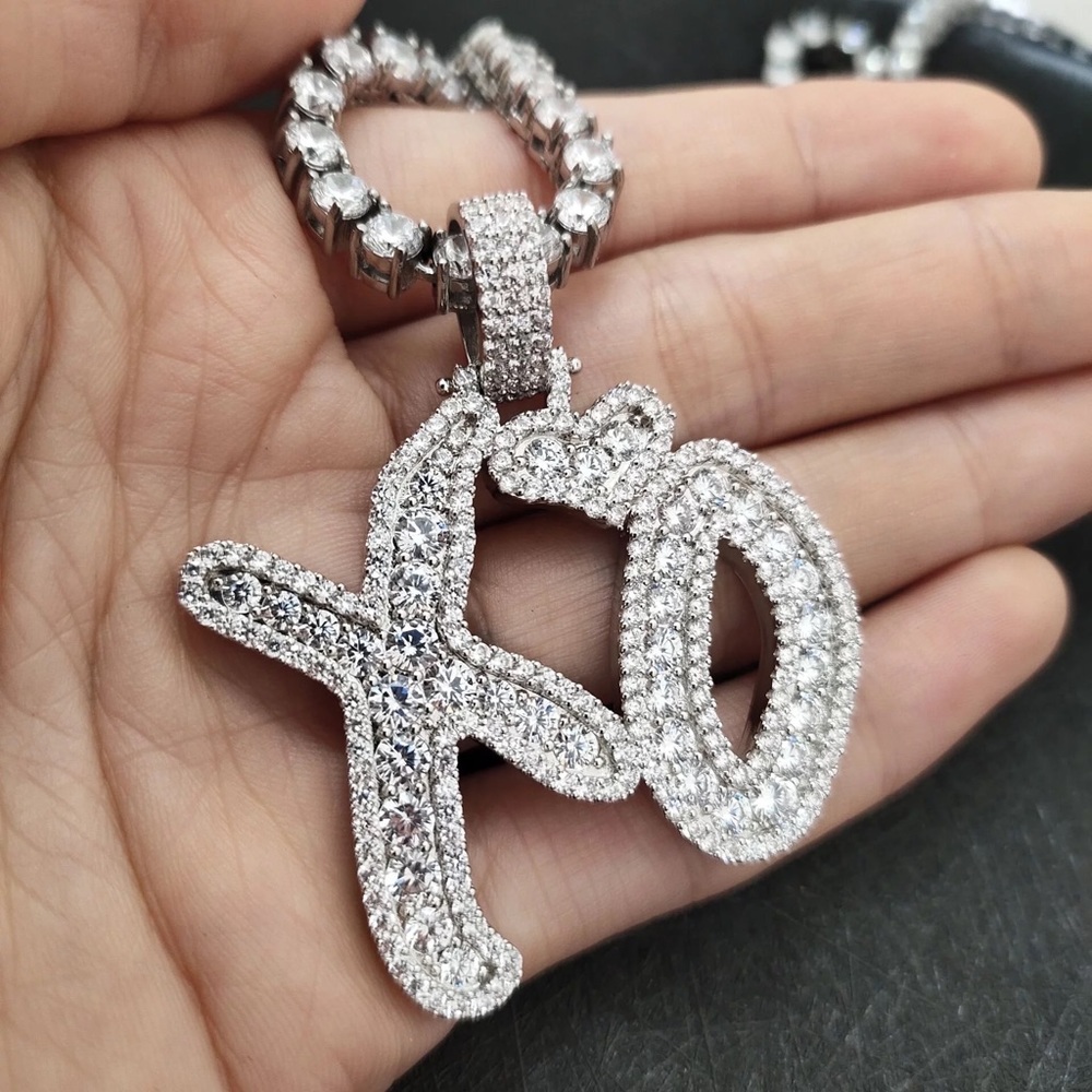 XO Pendant-cz stones(white gold plated over brass) - Picture 4 of 4